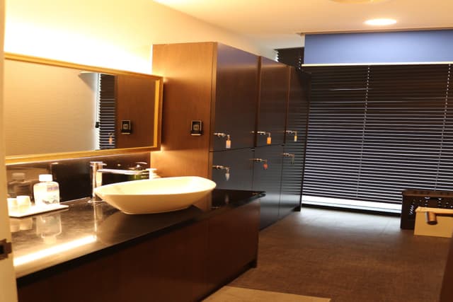 Signature Plastic Surgery Clinic 3