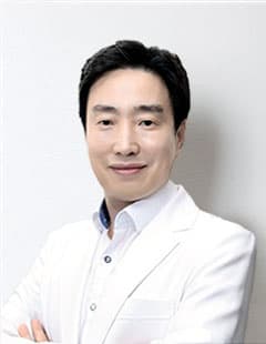 이창건